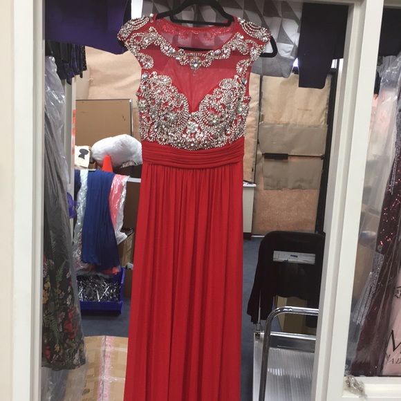 Jovani Women’s size 4 Gown - Picture 3 of 8